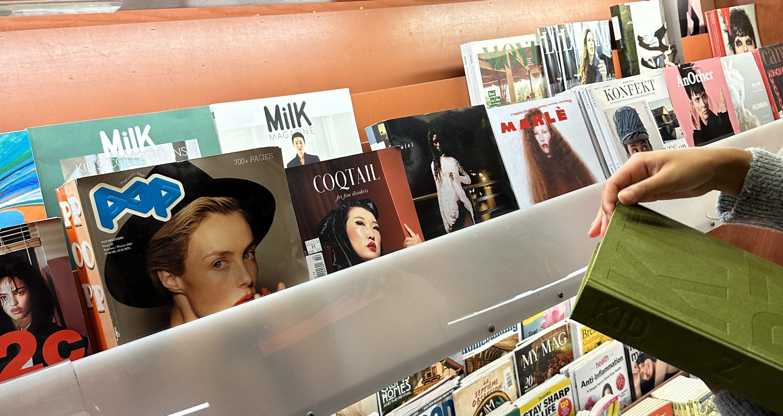 Is Print Fashion Really Dying… or Are We Just Not Paying Attention Anymore?